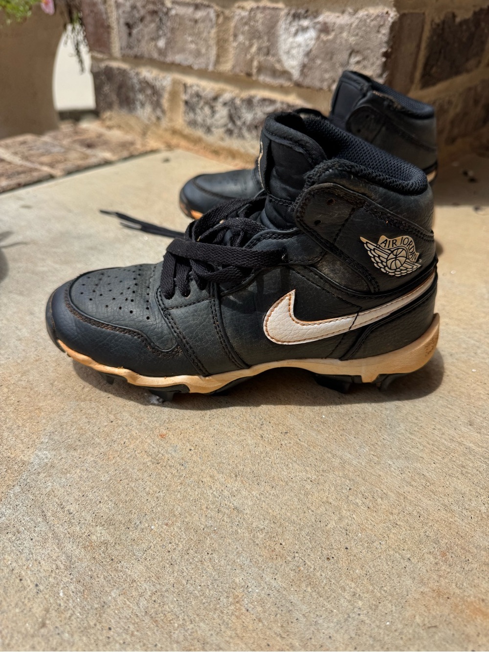 Kids Black and White Air Jordan-High-Top Baseball Cleats 1Y